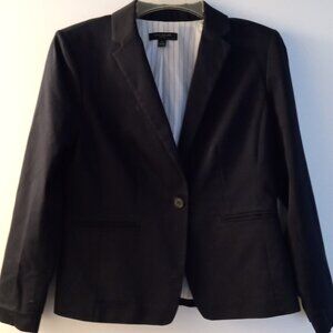 Ann Taylor Navy Blue Blazer - Size 8P - Lined - Buttons on Sleeve